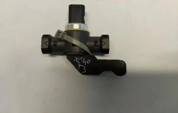 Volvo XC40 Fuel pressure sensor 32242225