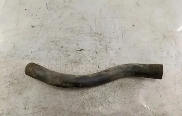 Suzuki Grand Vitara I Engine coolant pipe/hose
