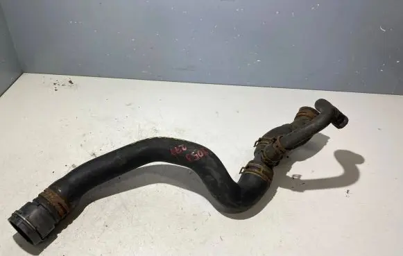Skoda Octavia Mk2 (1Z) Engine coolant pipe/hose 1K0122101CK