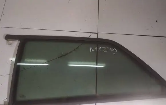 Audi A3 S3 8P Rear side window AS2