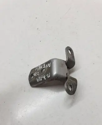 Toyota Avensis T250 Rear door upper hinge