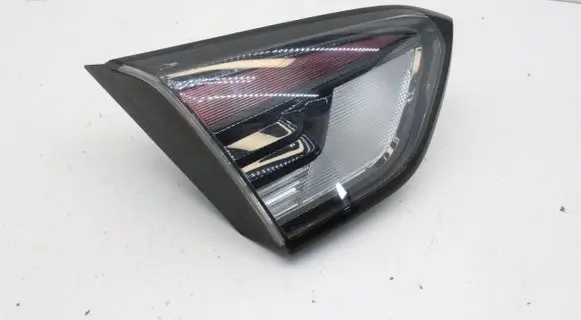 Opel Crossland X Tailgate rear/tail lights 39235955