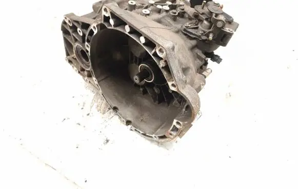 KIA Sorento Manual 6 speed gearbox WRM4 L002CW WRM4001484