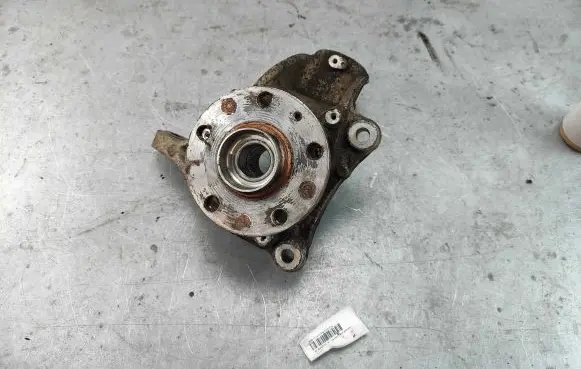 Volkswagen PASSAT CC Front wheel hub spindle knuckle 3C0407254F