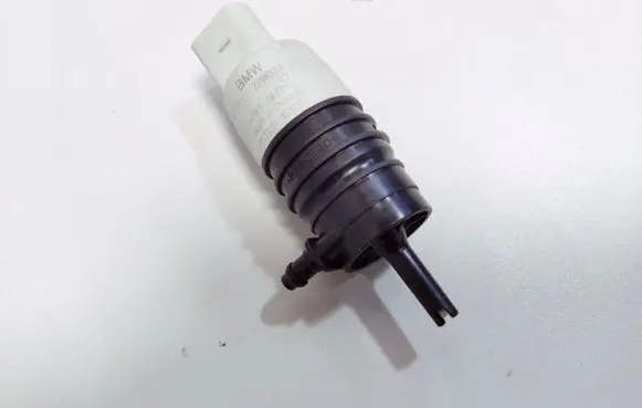 BMW i4 Windscreen/windshield washer pump 7298309