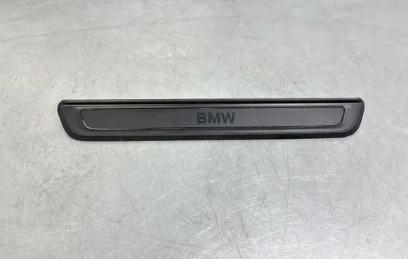 BMW 3 G20 G21 Front sill trim cover 7407377