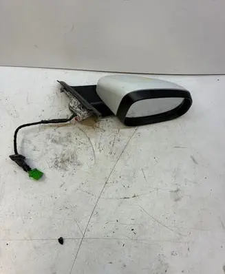 Volvo V60 Front door electric wing mirror 3304808