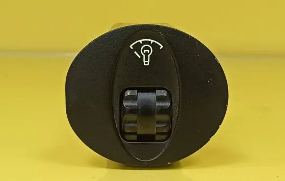 Hyundai Lantra II Panel lighting control switch 9495029000