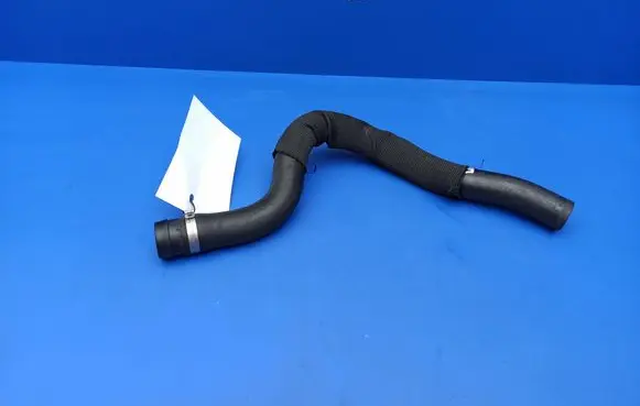 BMW 6 E63 E64 Engine coolant pipe/hose 17127526254 7526254