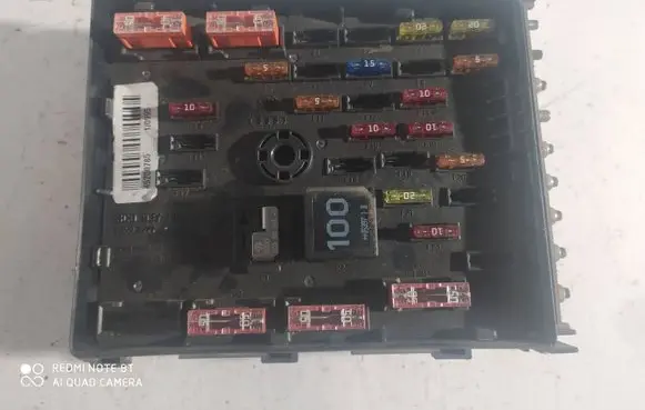 Volkswagen PASSAT B6 Fuse module 3C0937125