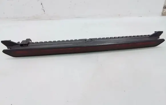 Volkswagen PASSAT B5.5 Third/center stoplight 1J6945097