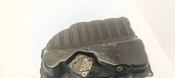Audi Q3 8U Oil sump 06J103600AF
