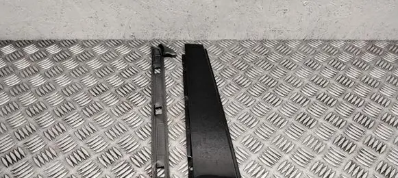 Volvo V70 Rear door glass trim molding 30799058 30779895