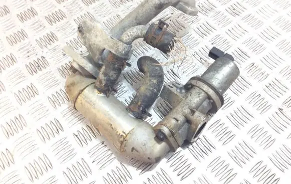 KIA Sorento EGR valve 284604A060 284104A100
