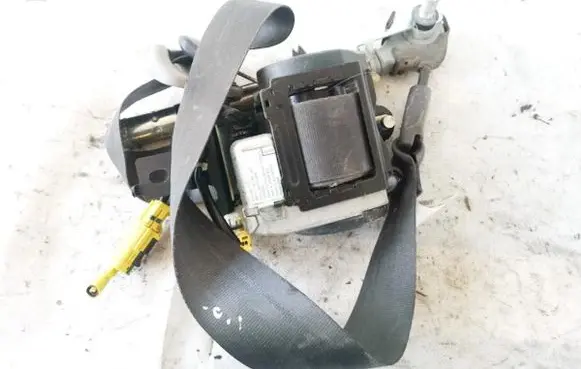 Honda CR-V Front seatbelt 81450swwe0 81450-sww-e0