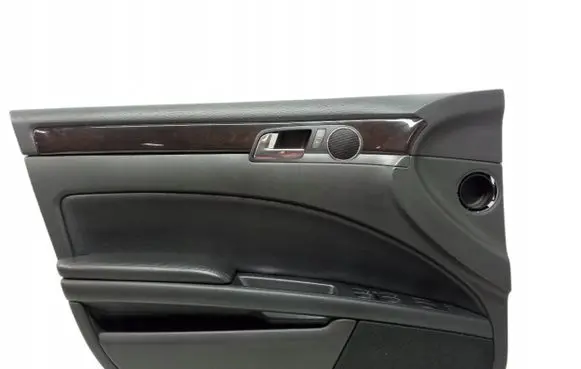 Volkswagen Phaeton Front door card panel trim