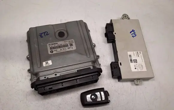 BMW 5 F10 F11 Engine ECU kit and lock set 8511387 13618511387 0281017082