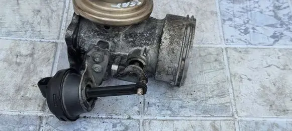 Seat Altea EGR valve 03G131501A 087612047 03G129637
