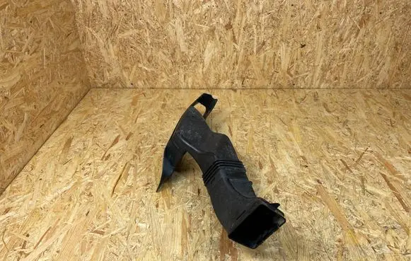 Jaguar F-Pace Air intake duct part GX739H724AA