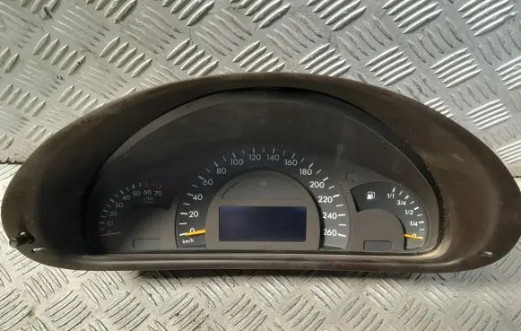Mercedes-Benz C W203 Speedometer (instrument cluster) 2035406111