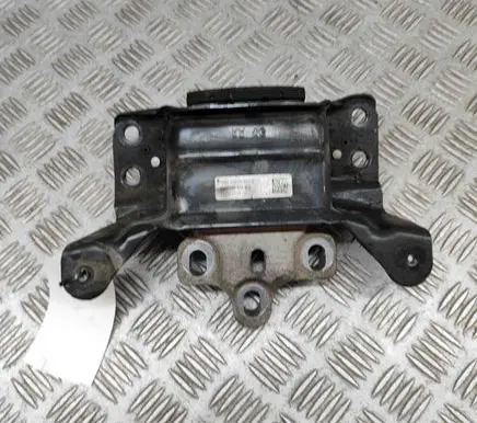 Seat Leon (5F) Engine mount bracket 5Q0199555BJ