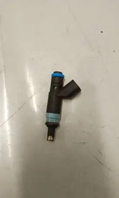 Dodge Durango Fuel injector 05038337AB