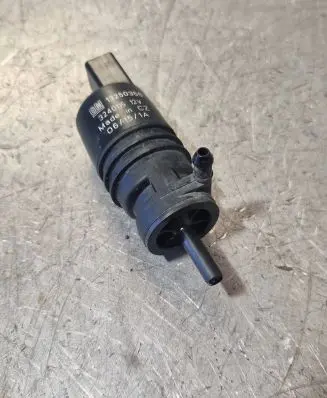 Opel Insignia A Windscreen/windshield washer pump 13250356 3240115 06151A