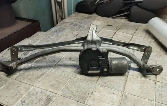 BMW 7 F01 F02 F03 F04 Front wiper linkage and motor 1397220538 090445501135 3397021220