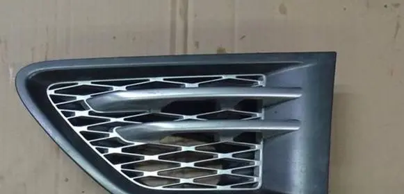 Land Rover Range Rover Sport L320 Fender grill AH32-16A415-CAW
