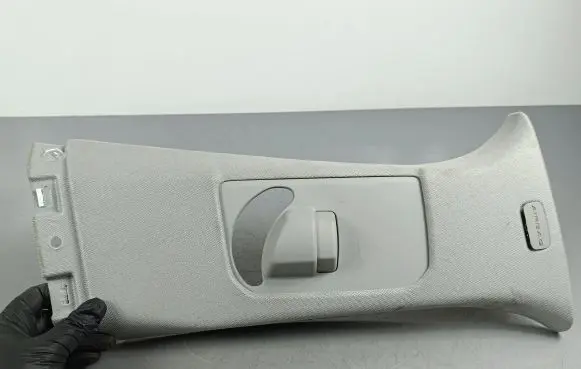 Jeep Grand Cherokee WL (B) pillar trim (top)