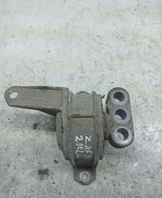 Opel Zafira A Engine mount bracket 90575772YL 90575779YH 90576049YN