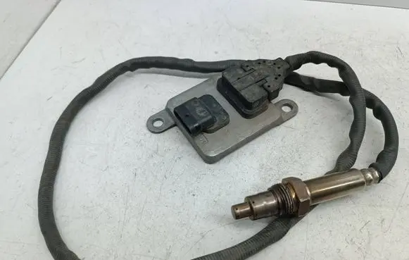 Mercedes-Benz GLC X253 C253 Lambda probe sensor A0009050208 0009050208
