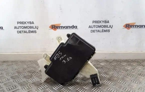Mercedes-Benz S W222 Fuse box set A2225452040