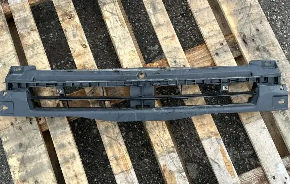 Top upper radiator support slam panel