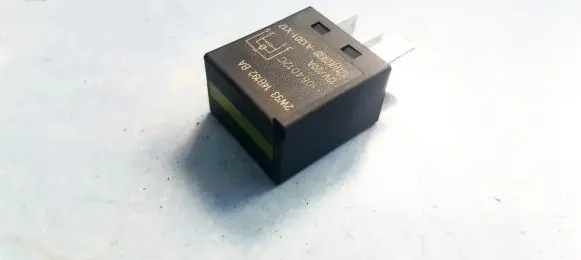 Ford Mondeo Mk III Other relay 2w9314b192ba a1301-x17
