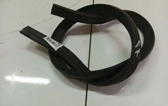 Peugeot 407 Engine compartment rubber 
