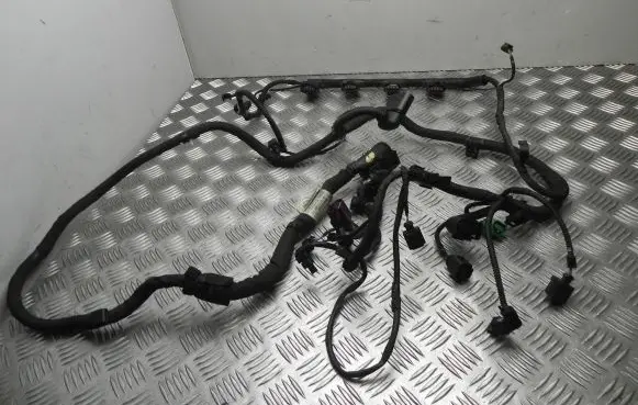 Audi Q3 8U Engine installation wiring loom 06J971595BM VD18592 DEFEKTAS