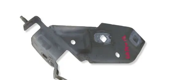 Renault Captur Fender mounting bracket 620428853A