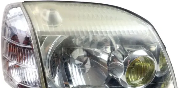 Nissan X-Trail T30 Headlight/headlamp E137511