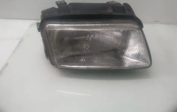 Audi A4 S4 B5 8D Headlight/headlamp 205109B