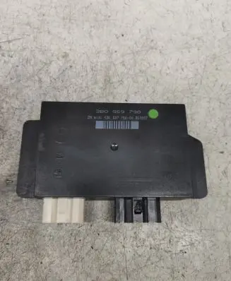 Volkswagen PASSAT B5 Comfort/convenience module 3B0959798