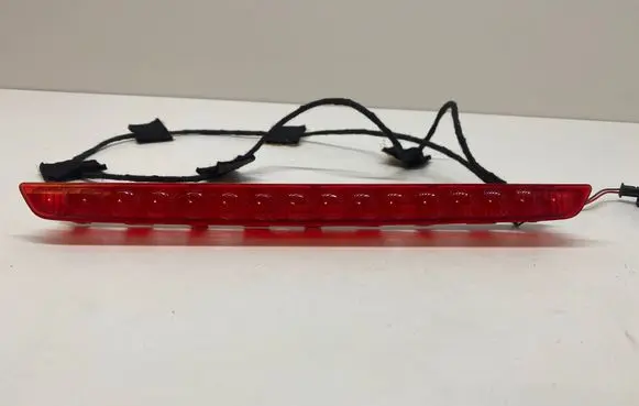 Mercedes-Benz CLS C219 Third/center stoplight A2198200156