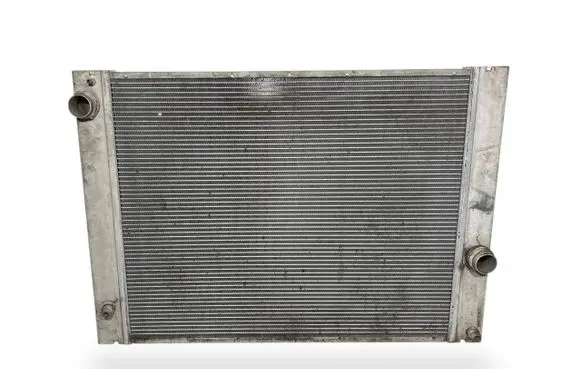 BMW 5 E60 E61 Coolant radiator