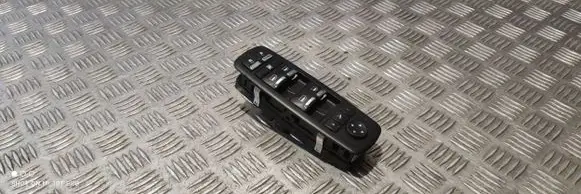 Maserati Quattroporte Electric window control switch 10095652