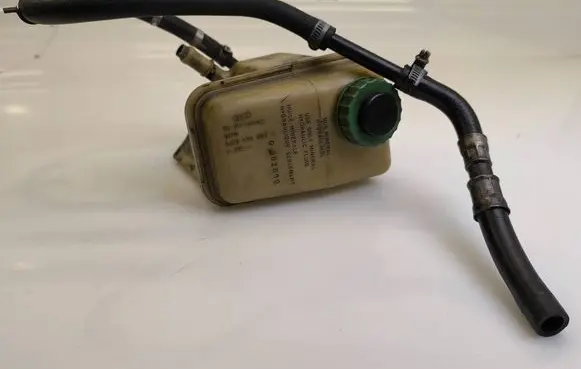 Audi A6 S6 C5 4B Power steering fluid tank/reservoir 4A0422373A