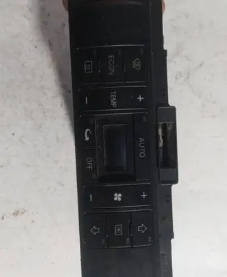 Audi A4 S4 B5 8D Climate control unit 8D0820043M 5HB00790805 H32D580000