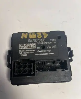 Volkswagen Golf VII Gateway control module 5WA907530B