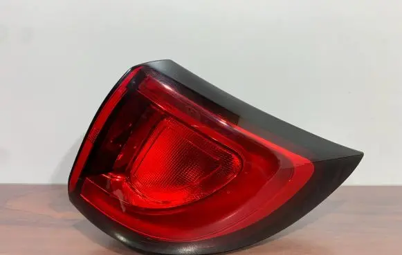 Chrysler Pacifica Rear/tail lights P68229026AF F00HTC408620