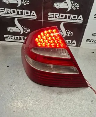 Mercedes-Benz E W211 Rear/tail lights A2118200564