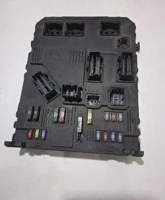 Peugeot Partner Comfort/convenience module 9652474680